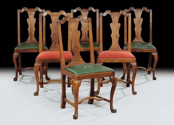 Sei sedie in noce con schienale a cartella, XVIII secolo