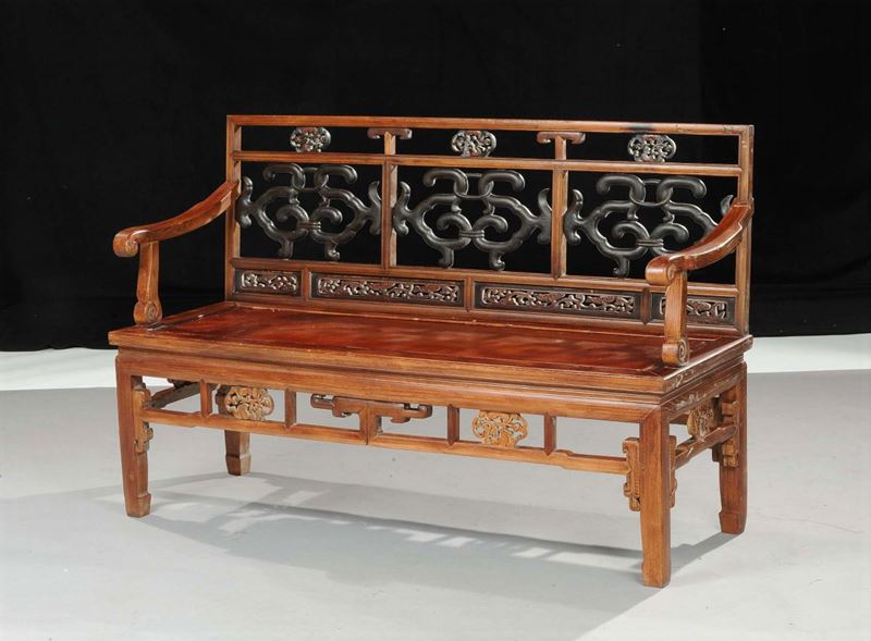 Divano in legno massello, Cina XX secolo  - Auction Oriental Art - Cambi Casa d'Aste