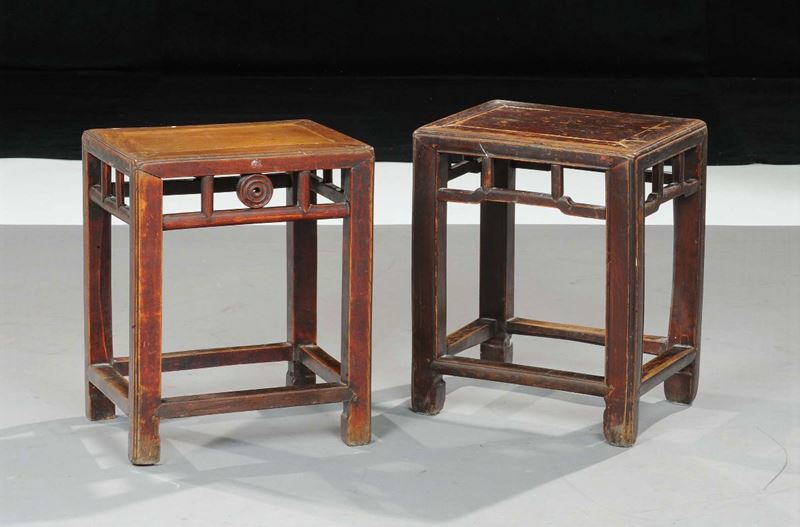 Coppia di panchetti in legno massello, Cina XX secolo  - Asta Arte Orientale - Cambi Casa d'Aste