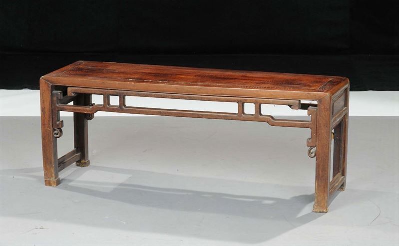 Panchetto in legno massello, Cina XX secolo  - Auction Oriental Art - Cambi Casa d'Aste