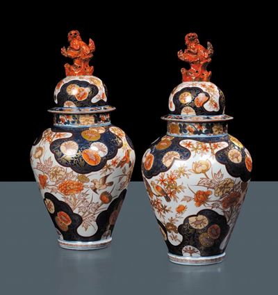 Coppia di Potiche Imari in Porcellana, Giappone, XVIII Secolo