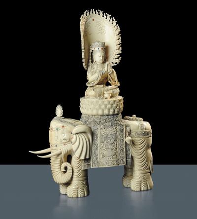 Scultura in Avorio Raffigurante Divinitˆ su Elefante, XIX Secolo