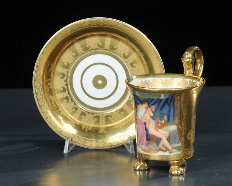 Tazza in porcellana con piattino, Francia XIX secolo  - Asta Antiquariato e Dipinti Antichi - Cambi Casa d'Aste