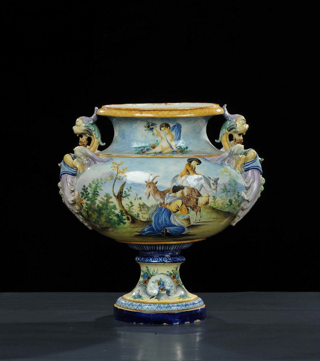 Vaso in Ceramica dal Profilo Schiacciato, Centro Italia XX Secolo