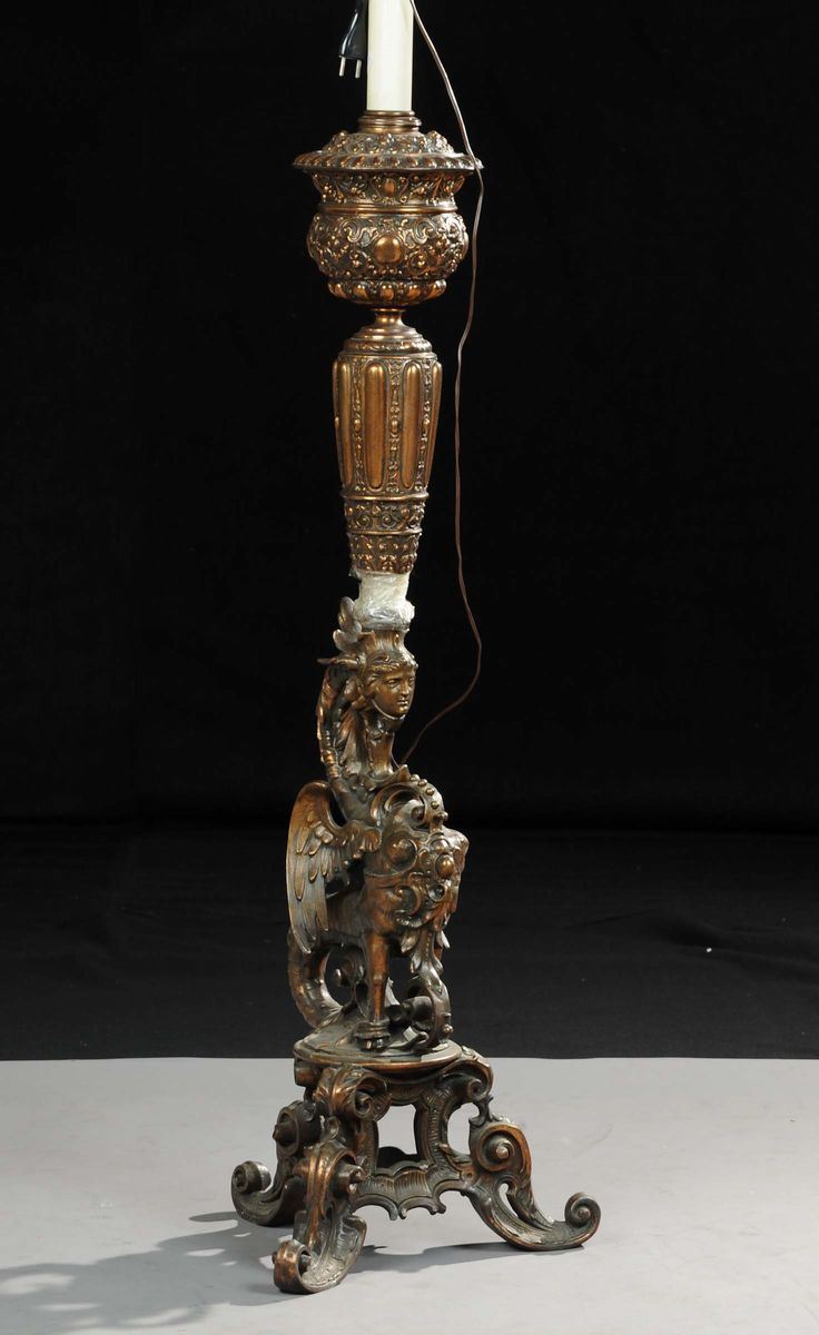 Torciera tripode in bronzo con arpia, XIX secolo  - Auction Old Paintings and Furnitures - Cambi Casa d'Aste