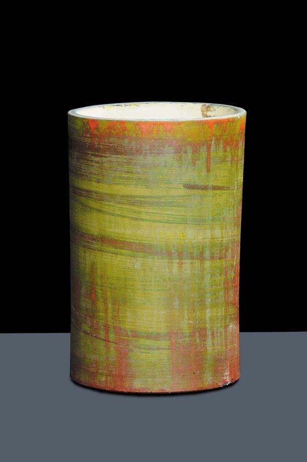 Vaso cilindrico in terracotta maiolicata