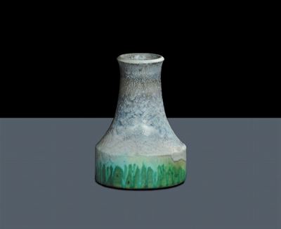 Piccolo Vaso con Base Cilindrica