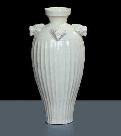 Vaso in Porcellana Bianca, Cina XVIII Secolo