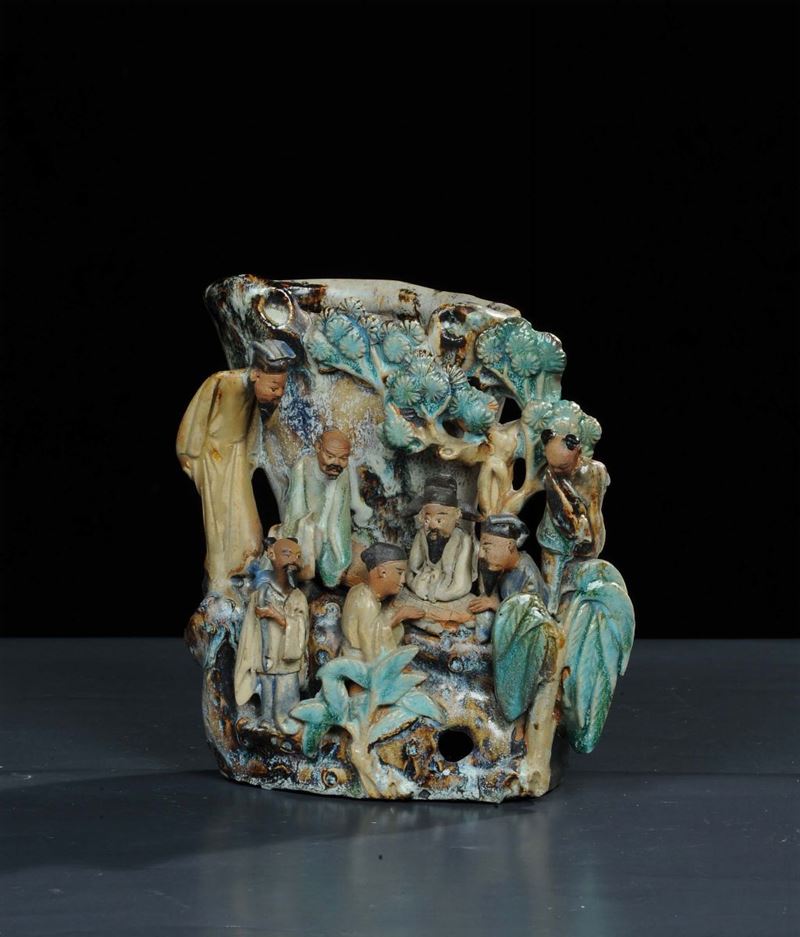 Vaso in porcellana gres con scena conviviale, Cina XVIII secolo  - Auction Oriental Art - Cambi Casa d'Aste