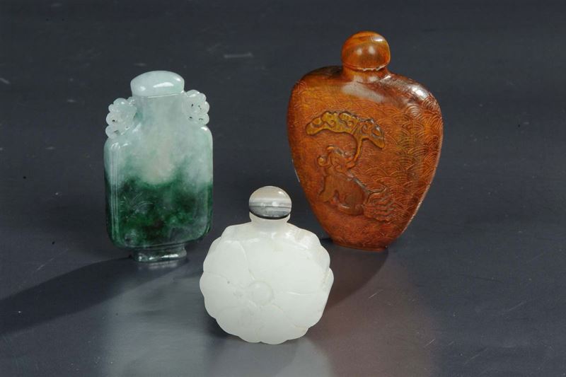 Tre snuff bottle, XIX secolo  - Asta Arte Orientale - Cambi Casa d'Aste
