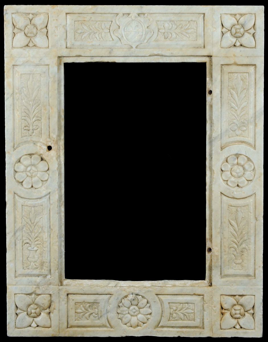 Cornice scannellata finto marmo 50x50 -  Italia