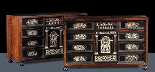 Coppia di stipi monetieri in palissandro, Italia fine XVII secolo