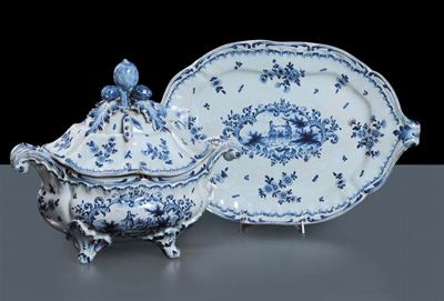 Zuppiera con Coperchio e Vassoio in Ceramica Bianca, Delft XVIII Secolo