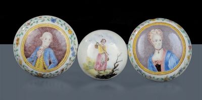 Tre Elementi per Tabacchiere in Porcellana, Napoli Capodimonte (?) 1755 Circa