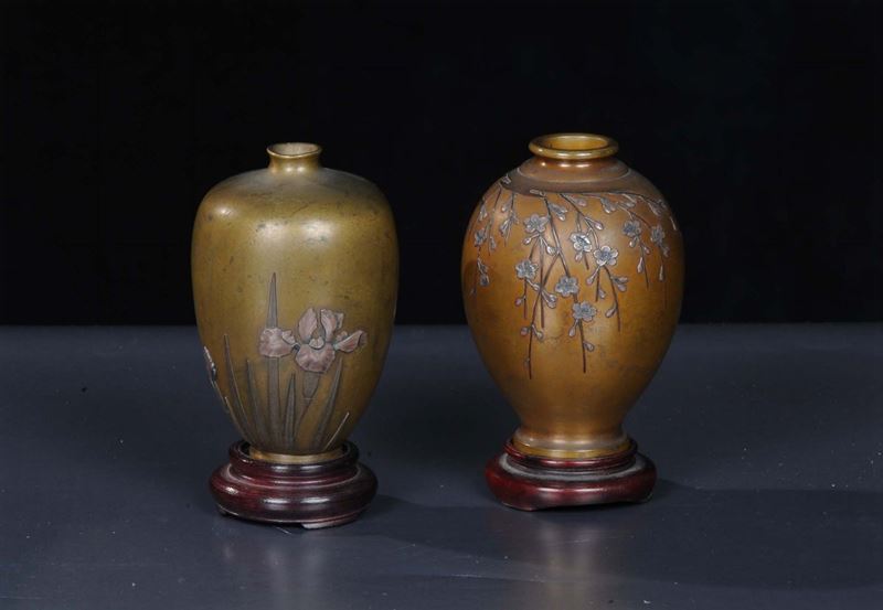 Due vasi simili in metallo e smalti, Giappone fine XIX secolo  - Asta Arte Orientale - Cambi Casa d'Aste