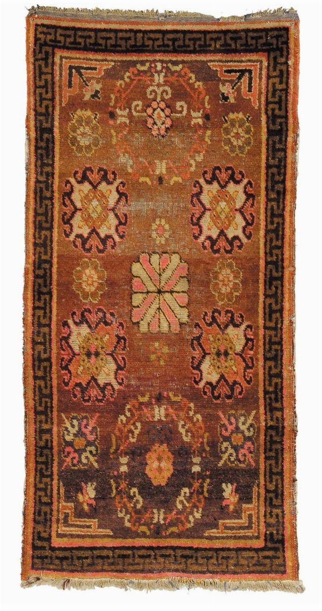 Tappeto cinese, XX secolo  - Asta Antiquariato e Dipinti Antichi - Cambi Casa d'Aste