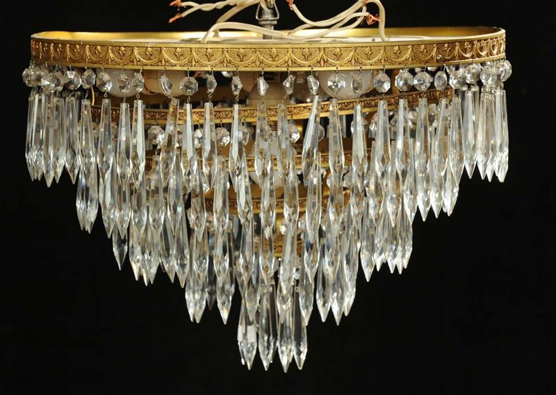 Piccolo lampadario a mongolfiera in metallo dorato, XX secolo  - Asta Antiquariato e Dipinti Antichi - Cambi Casa d'Aste