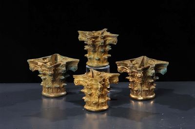 Quattro Capitelli in Bronzo Dorato, XIX Secolo