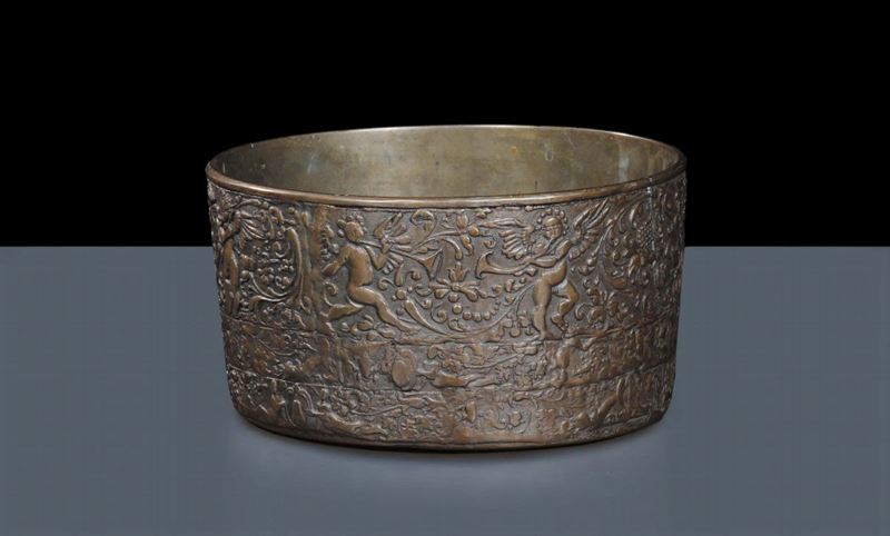 Bacile battesimale in bronzo, Padova XVII secolo  - Auction Antiquariato, Argenti e Dipinti Antichi - Cambi Casa d'Aste