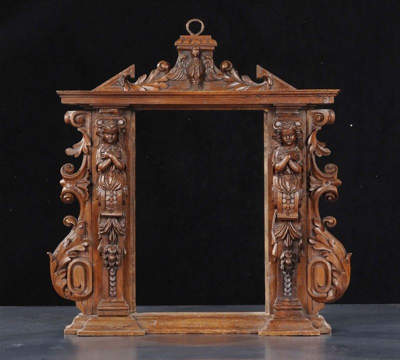 Tabernacolo in noce, XVII secolo  - Asta Antiquariato e Dipinti Antichi - Cambi Casa d'Aste