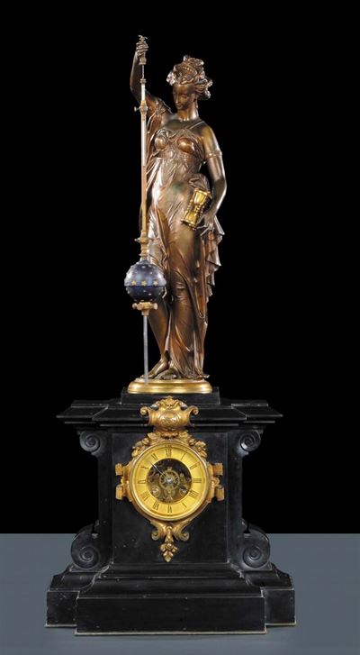 Orologio con Pendolo Retto da Figura Femminile, XX Secolo