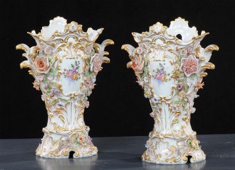 Coppia di vasi Luigi Filippo in porcellana  - Auction Antiquariato e Dipinti Antichi - Cambi Casa d'Aste