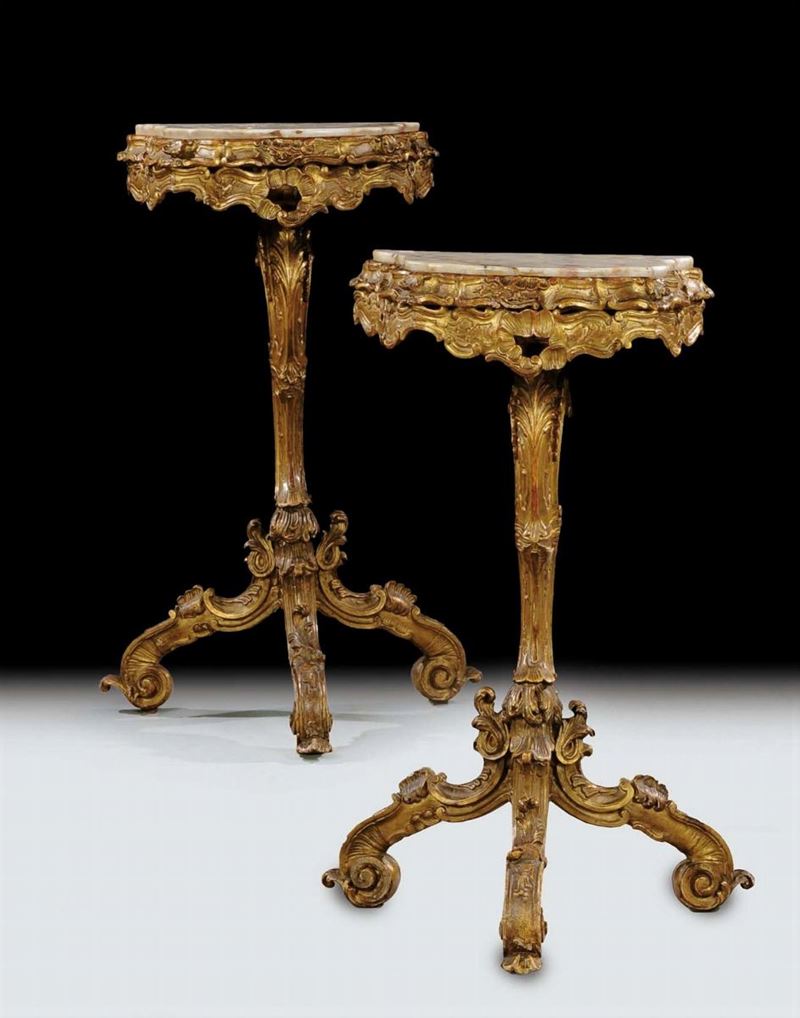 Coppia di gueridon da parete intagliati e dorati, Veneto XIX secolo  - Asta Antiquariato e Dipinti Antichi - Cambi Casa d'Aste
