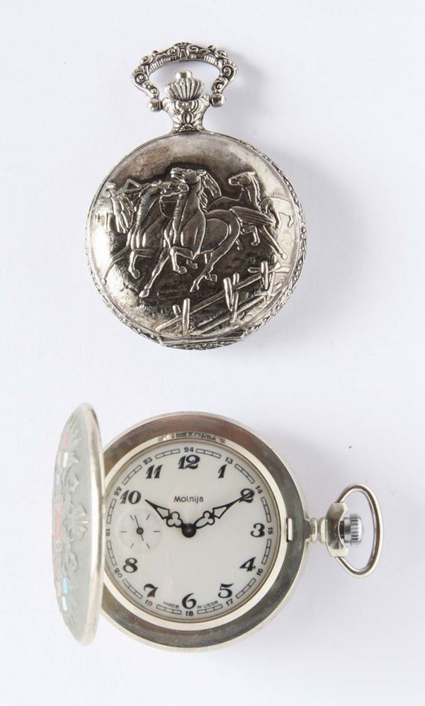 Due orologi da tasca da uomo in metallo