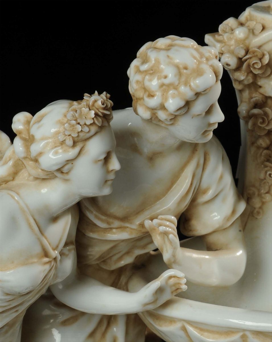 Gruppo in Porcellana Raffigurante Coppia con Putto, XIX Secolo