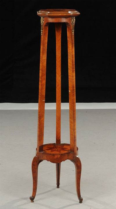 Trespolo Lastronato in Noce, XX Secolo