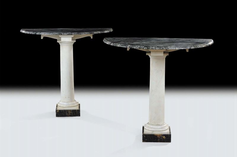 Due console in marmo bianco e nero, XIX secolo  - Auction OnLine Auction 05-2012 - Cambi Casa d'Aste