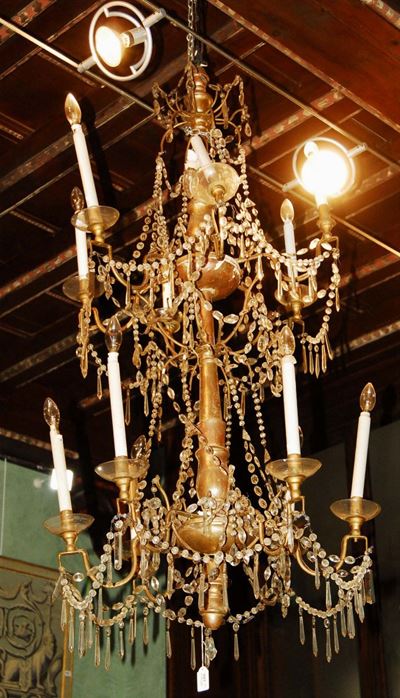 Lampadario in Legno e Cristalli a Dodici Luci, XIX Secolo
