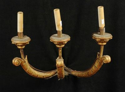 Coppia di Appliques a Tre Bracci in Legno Intagliato e Dorato, XIX Secolo
