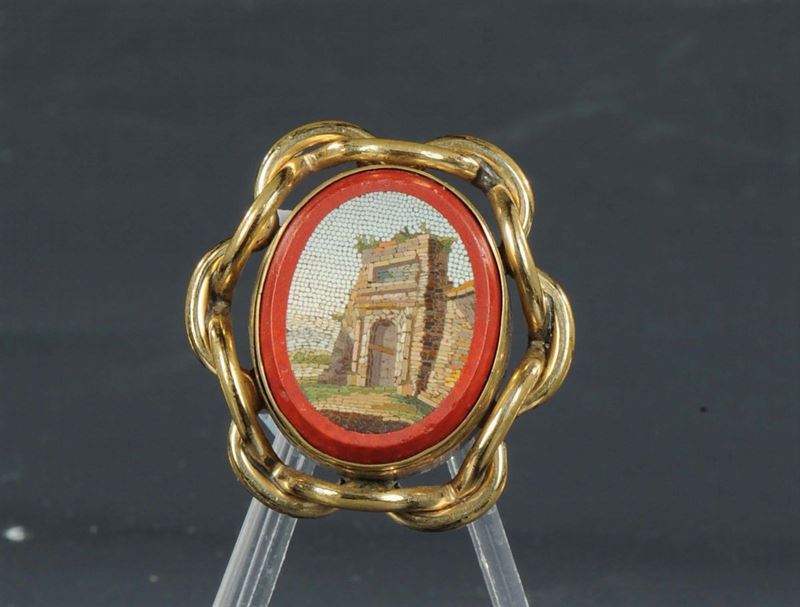 Spilla con micromosaico raffigurante rovina, XX secolo  - Asta Antiquariato e Dipinti Antichi - Cambi Casa d'Aste