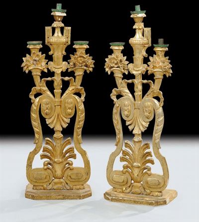 Coppia di Candelieri in Legno Intagliato e Dorato, XVIII Secolo