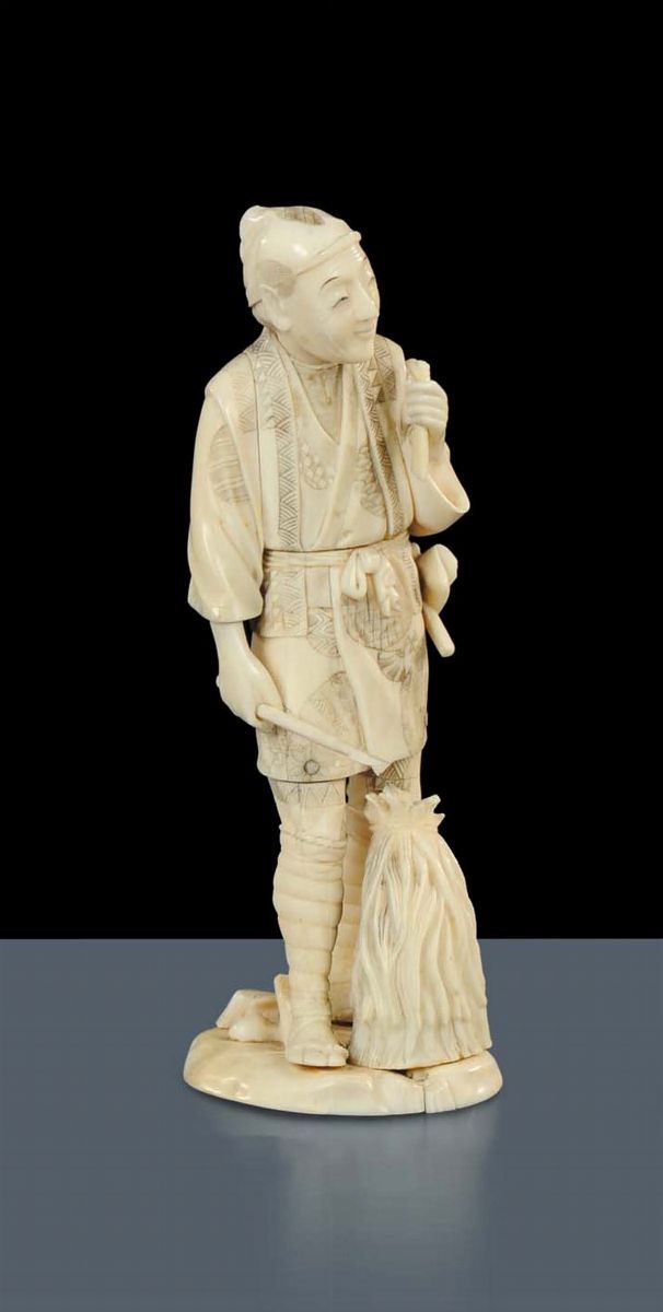 Scultura in avorio raffigurante personaggio orientale, XVIII-XIX secolo  - Asta Arte Orientale - Cambi Casa d'Aste