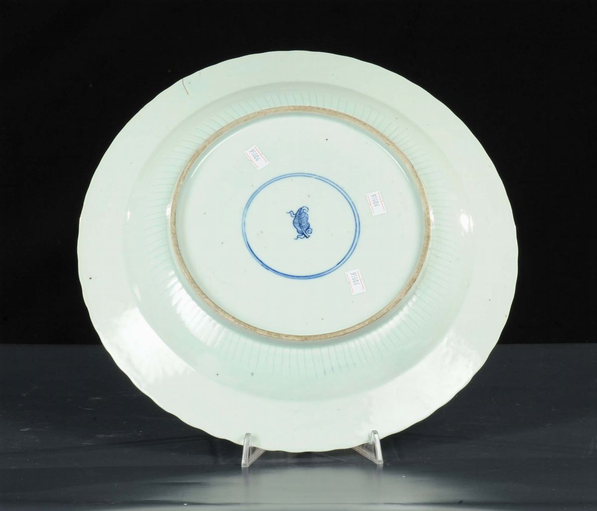 Grande Piatto in Porcellana, Cina Epoca Kien Long (1735-1795)