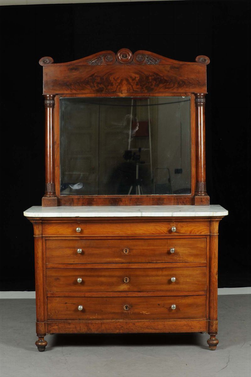 Cassettone Carlo X a quattro cassetti con specchiera, XIX secolo  - Auction Antiquariato, Argenti e Dipinti Antichi - Cambi Casa d'Aste