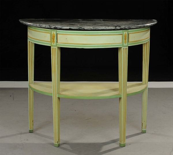 Piccola console demie-lune in legno intagliato e laccato, XX secolo