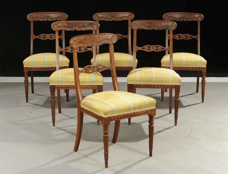 Sei sedie Carlo X in noce intagliato, XIX secolo  - Auction Antiquariato e Dipinti Antichi - Cambi Casa d'Aste