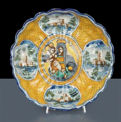 Alzata in Maiolica Baccellata, Deruta XVII Secolo