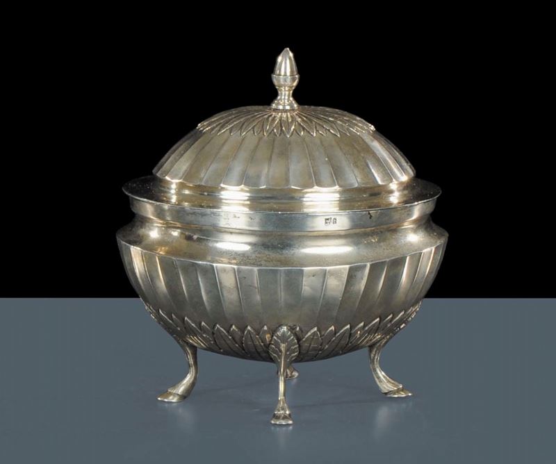 Zuccheriera Luigi XVI in argento, Genova fine XVIII secolo  - Auction Silver, Clocks and Jewels - Cambi Casa d'Aste
