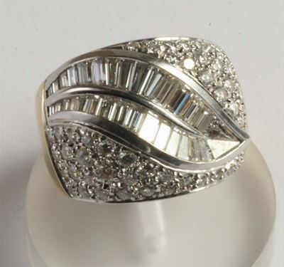 Anello con Pavž di Diamanti