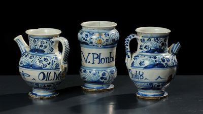 Due Boccali e un Albarello in Maiolica, Albisola, XVII Secolo
