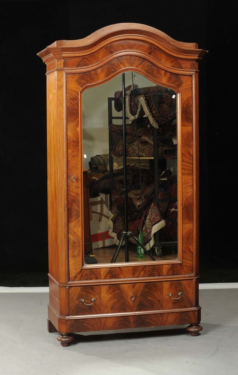 Armadio Luigi Filippo ad un'anta a specchio, XX secolo  - Auction Old Paintings and Furnitures - Cambi Casa d'Aste