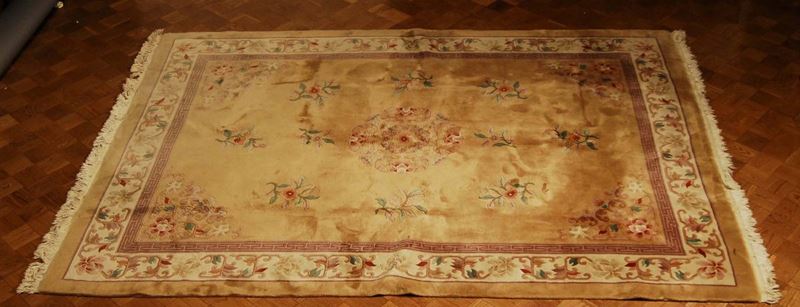 Tappeto cinese, XX secolo  - Asta Antiquariato e Dipinti Antichi - Cambi Casa d'Aste