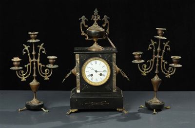Trittico Composto da Orologio e Due Candelieri in Marmo Nero e Bronzo Dorato, XIX Secolo
