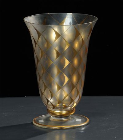 Vaso in Vetro a Forma di Campana Rovesciata