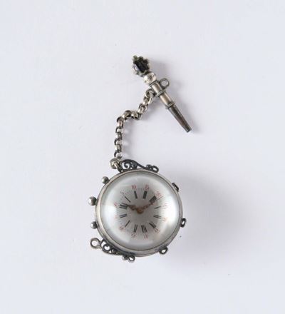 Due Orologi da Tasca Diversi