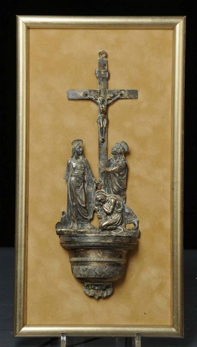 Acquasantiera in Argento con Crocifisso